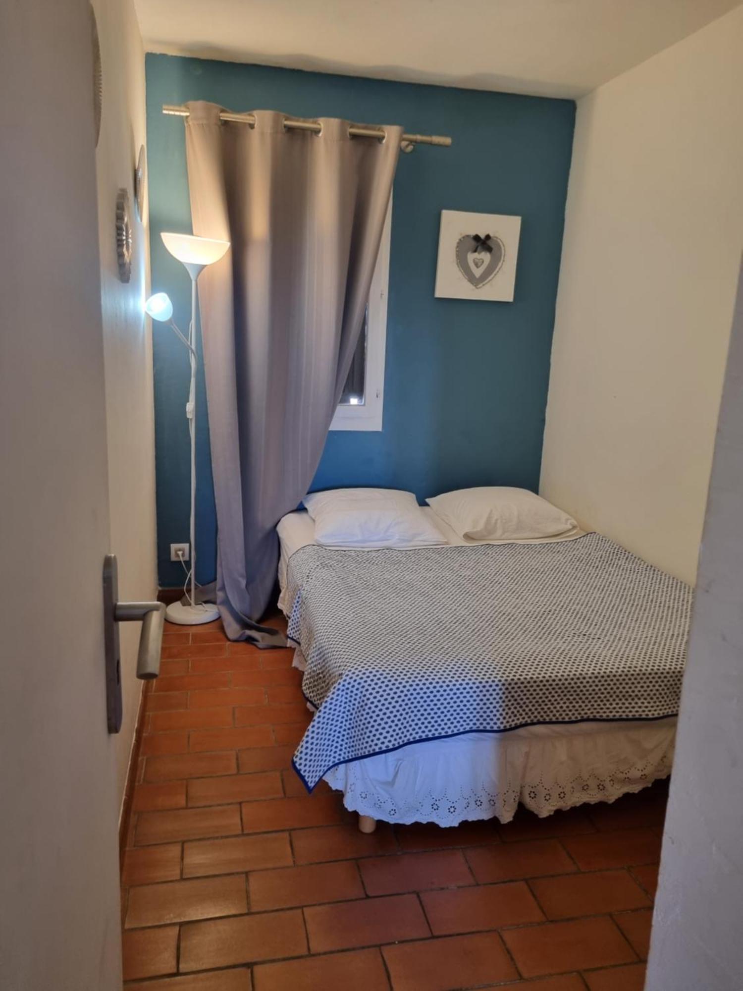 En Résidence Privée Proche Apartamento *